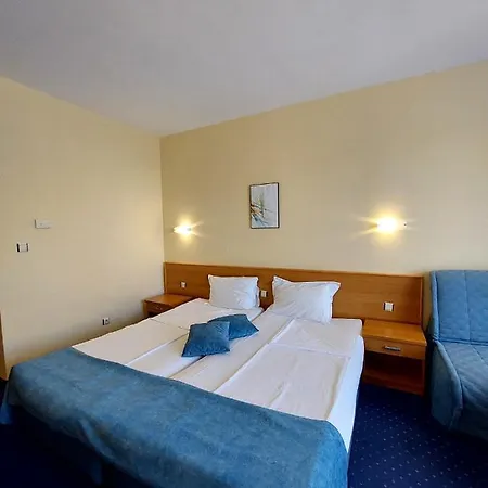 Aquamarine Slantschew brjag