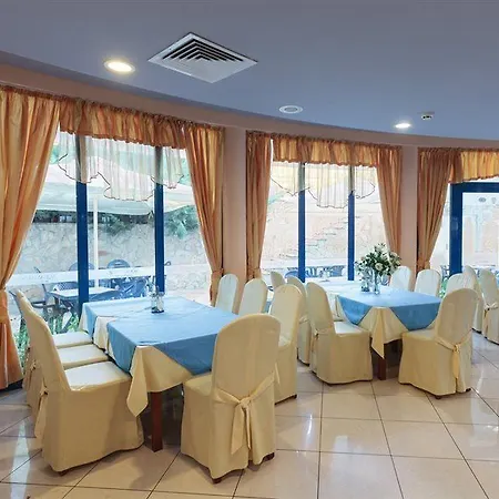 Aquamarine Hotel