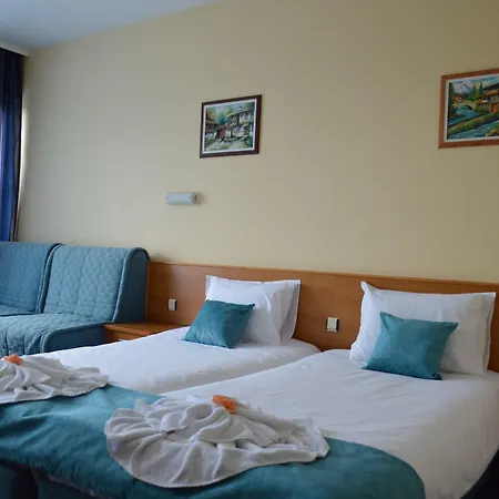 Aquamarine Hotell 4*