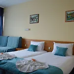 Aquamarine 호텔 4*