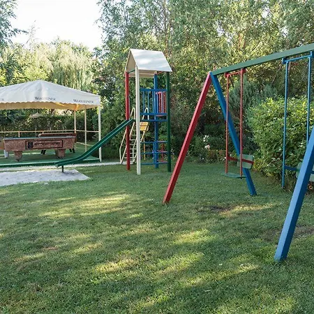 Ξενοδοχείο Aquamarine 4*