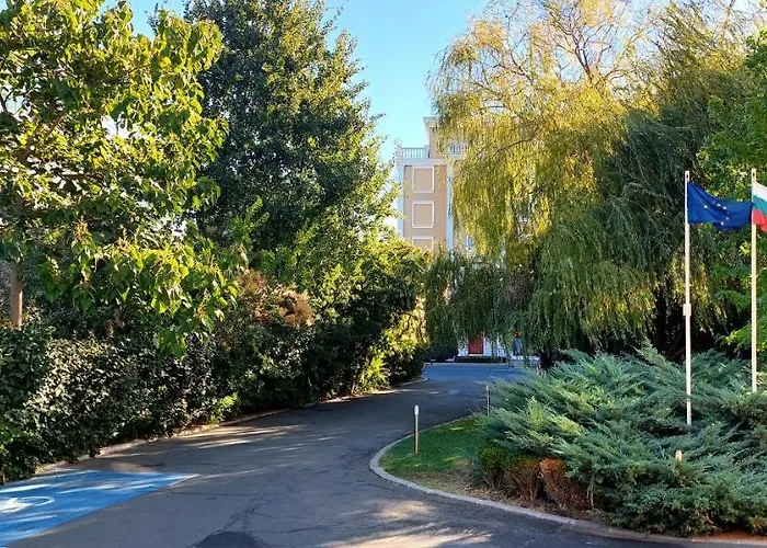 호텔 Aquamarine 4*